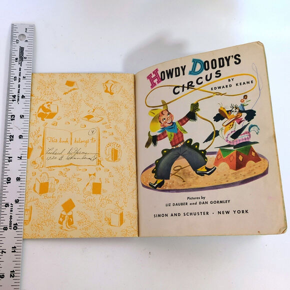 VTG Children's Book Lot 2 PC Howdy Doody Circus 1950 A Trip Through Space 1954 - Picture 3 of 5